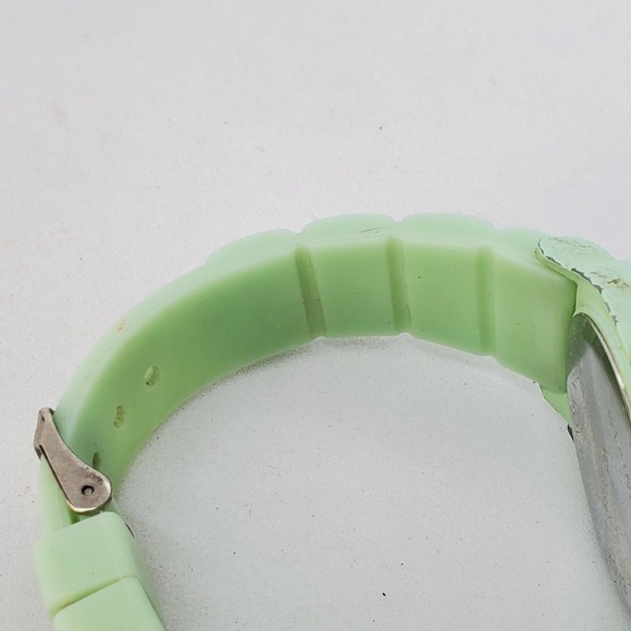 40MM Women's Watch Light Green Dial Light Green Plastic Bands New Battery - Picture 12 of 13